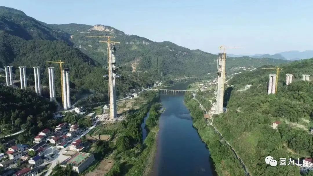 船营固力士参与湖南炉慈高速建设，助力区域经济发展